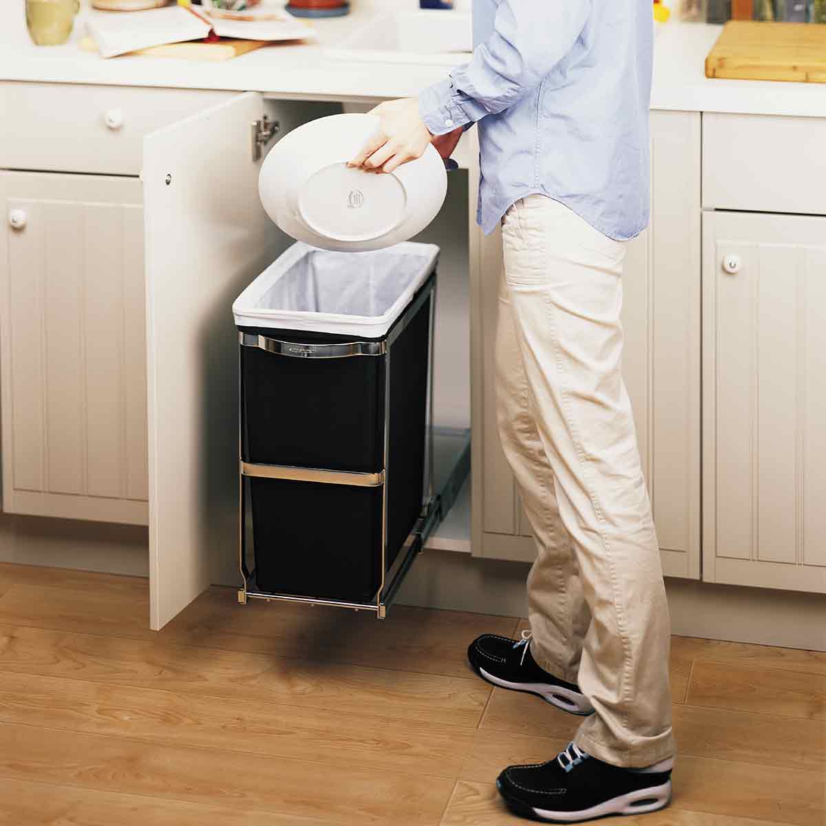 30L under counter pull-out can - simplehuman