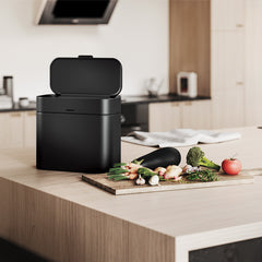 simplehuman on Instagram: compost with ease 🌿 divide and conquer kitchen  waste with our stainless steel compost caddy that's perfectly paired with  our dual compartment can to keep odors at bay and